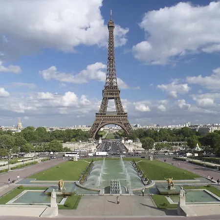 Ibis Tour Eiffel Cambronne 15ème