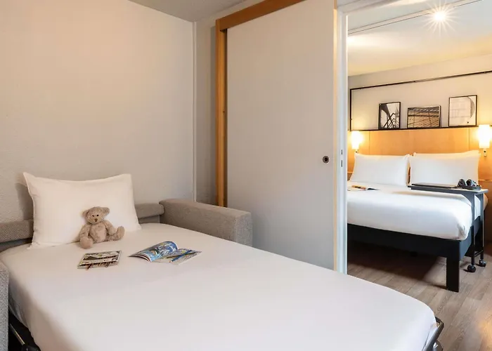 Ibis Tour Eiffel Cambronne 15ème Hotel