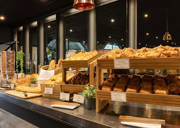イビス トゥール エッフェル カンブロンヌ 15区 パリ