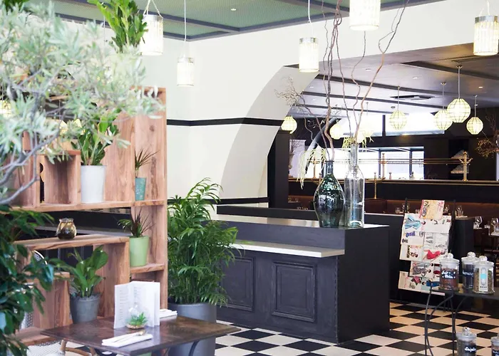 Ibis Tour Eiffel Cambronne 15eme Hotel 3*