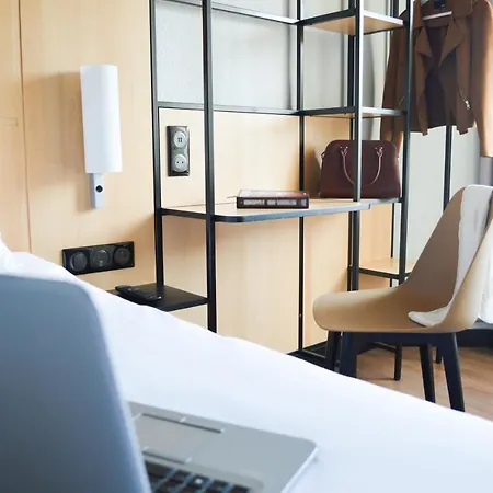 Hotel Ibis Tour Eiffel Cambronne 15ème 3*