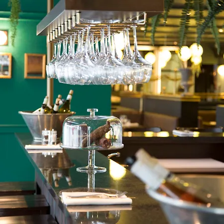 イビス トゥール エッフェル カンブロンヌ 15区 ホテル パリ