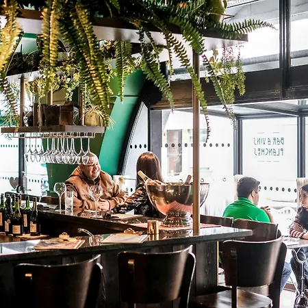 Ibis Tour Eiffel Cambronne 15eme Paříž