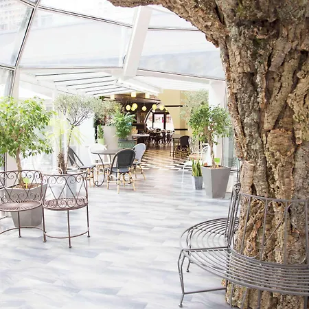 イビス トゥール エッフェル カンブロンヌ 15区 ホテル 3*