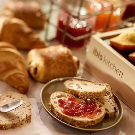 فندق أيبس تورا إيفل كامبرون اي ام اي 15 3*