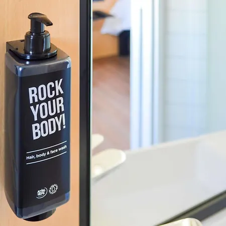 イビス トゥール エッフェル カンブロンヌ 15区 3*