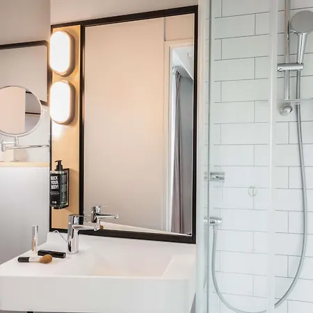 Ibis Tour Eiffel Cambronne 15eme 3* París