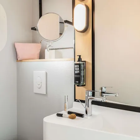 Ibis Tour Eiffel Cambronne 15eme Hotel 3*