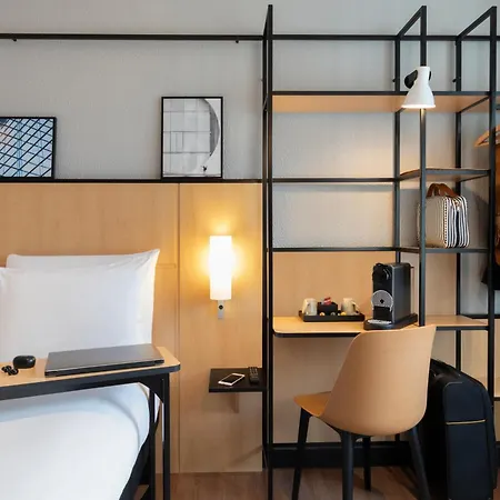 Отель Ibis Tour Eiffel Cambronne 15eme Париж