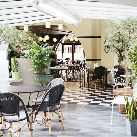 イビス トゥール エッフェル カンブロンヌ 15区