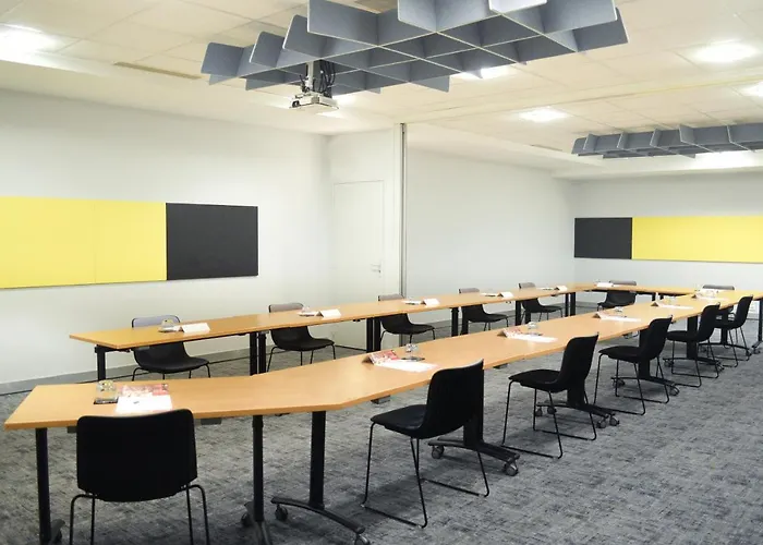 Ibis Tour Eiffel Cambronne 15eme Hotel 3*