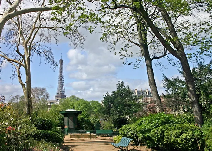 Ibis Tour Eiffel Cambronne 15eme Hotel