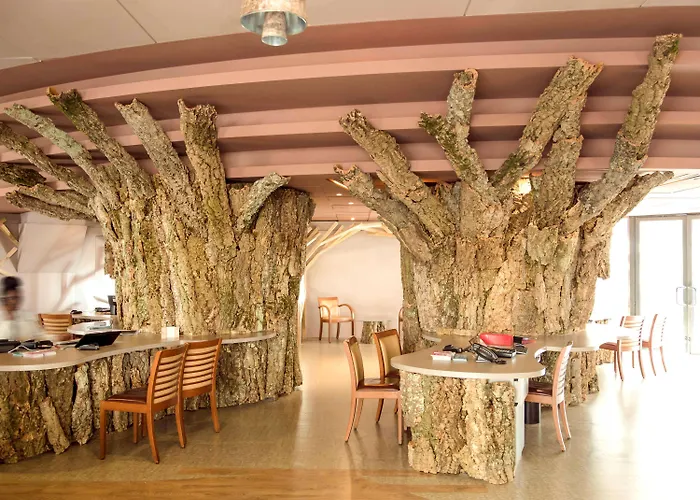 Ibis Tour Eiffel Cambronne 15eme Hotel 3*