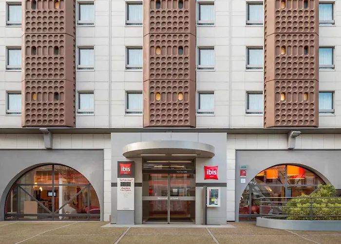 Ibis Tour Eiffel Cambronne 15eme 3* París