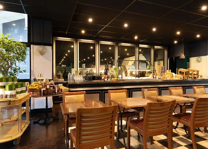 Ibis Tour Eiffel Cambronne 15eme Hotel