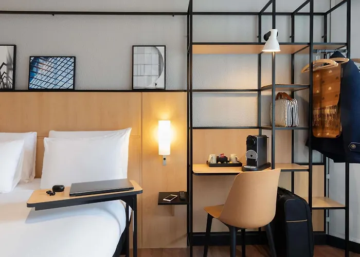 Ibis Tour Eiffel Cambronne 15eme Hotel