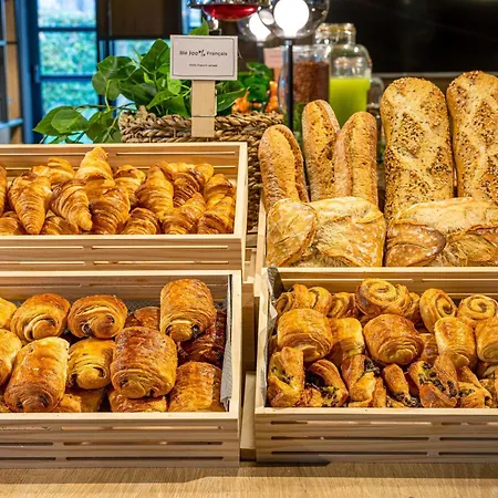 Ibis Tour Eiffel Cambronne 15eme 3* Párizs